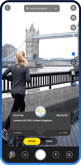 Timestamp and GPS coordinates overlay in GPS Map Camera app